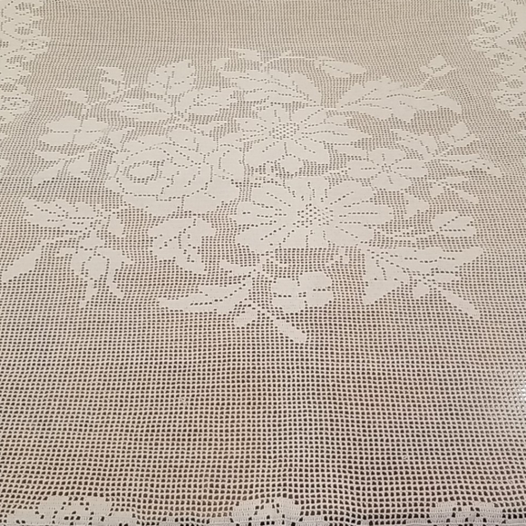 Vintage Boho Lace Tablecloth or Sofa Cover - Picture 5 of 6